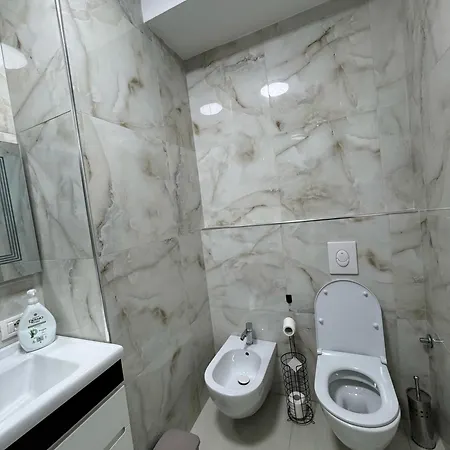 Dennys Center 2 Διαμέρισμα Τίρανα